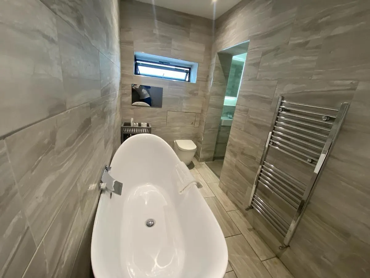 Large House Close To Greenwich Eltham