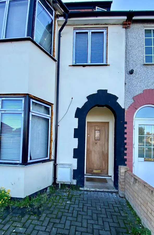 Large House Close To Greenwich Eltham